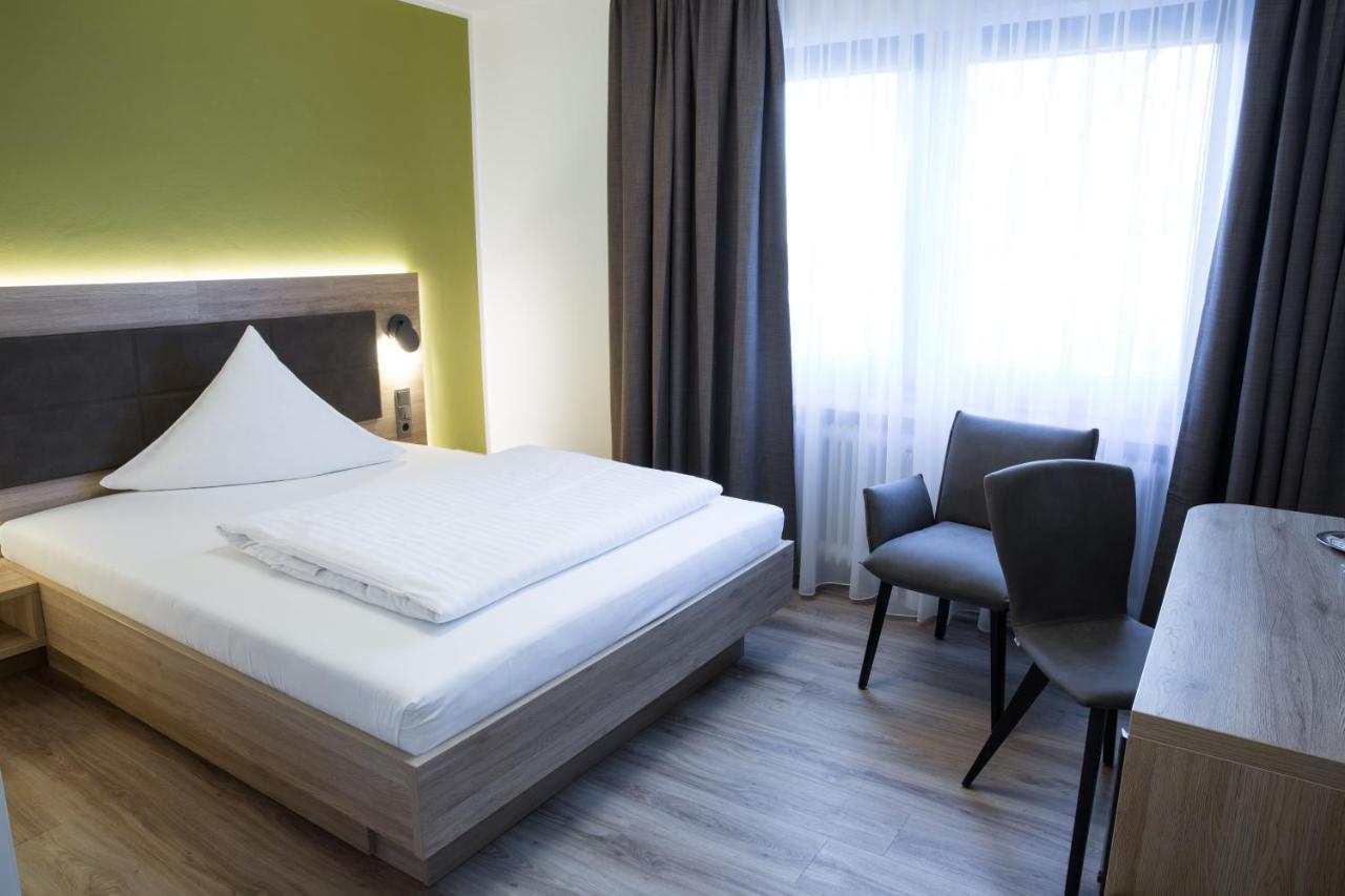 Gaestehaus Hotel Wilms Köln Exteriör bild