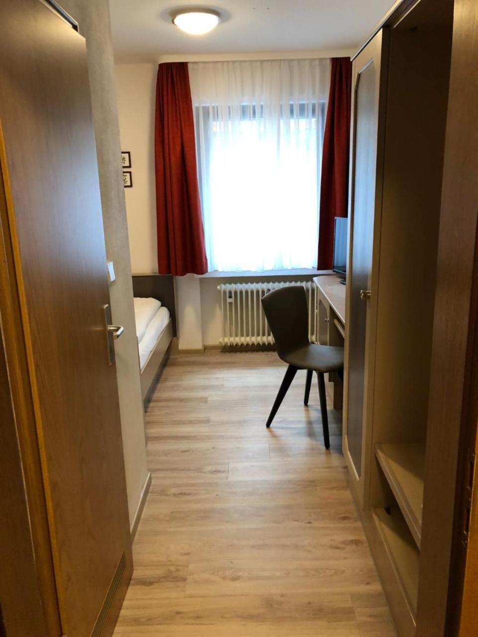 Gaestehaus Hotel Wilms Köln Exteriör bild