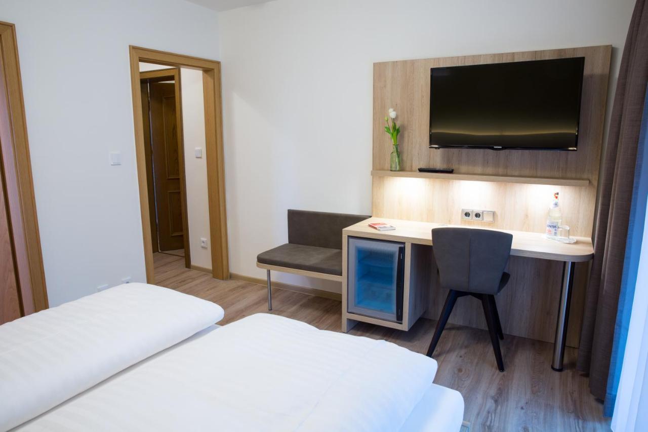 Gaestehaus Hotel Wilms Köln Exteriör bild