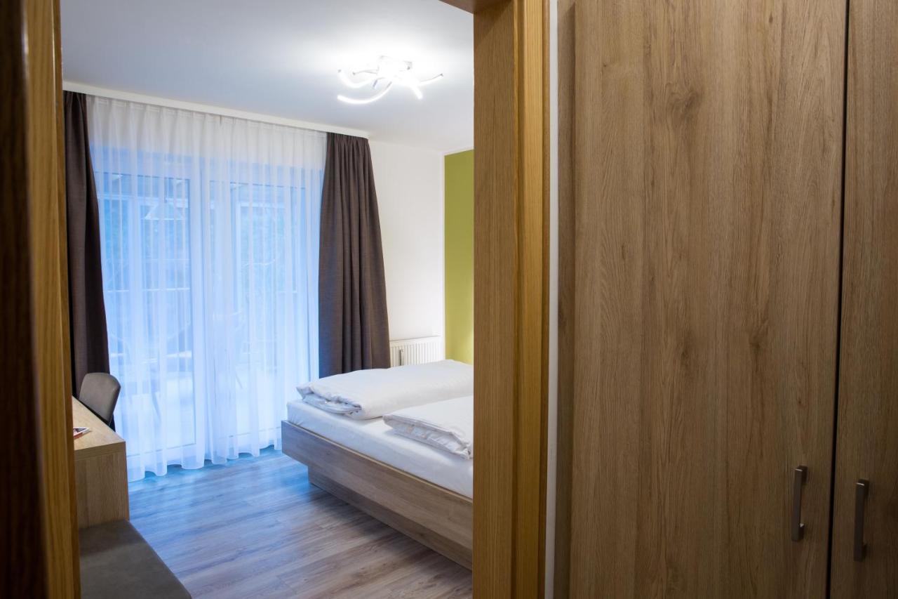 Gaestehaus Hotel Wilms Köln Exteriör bild