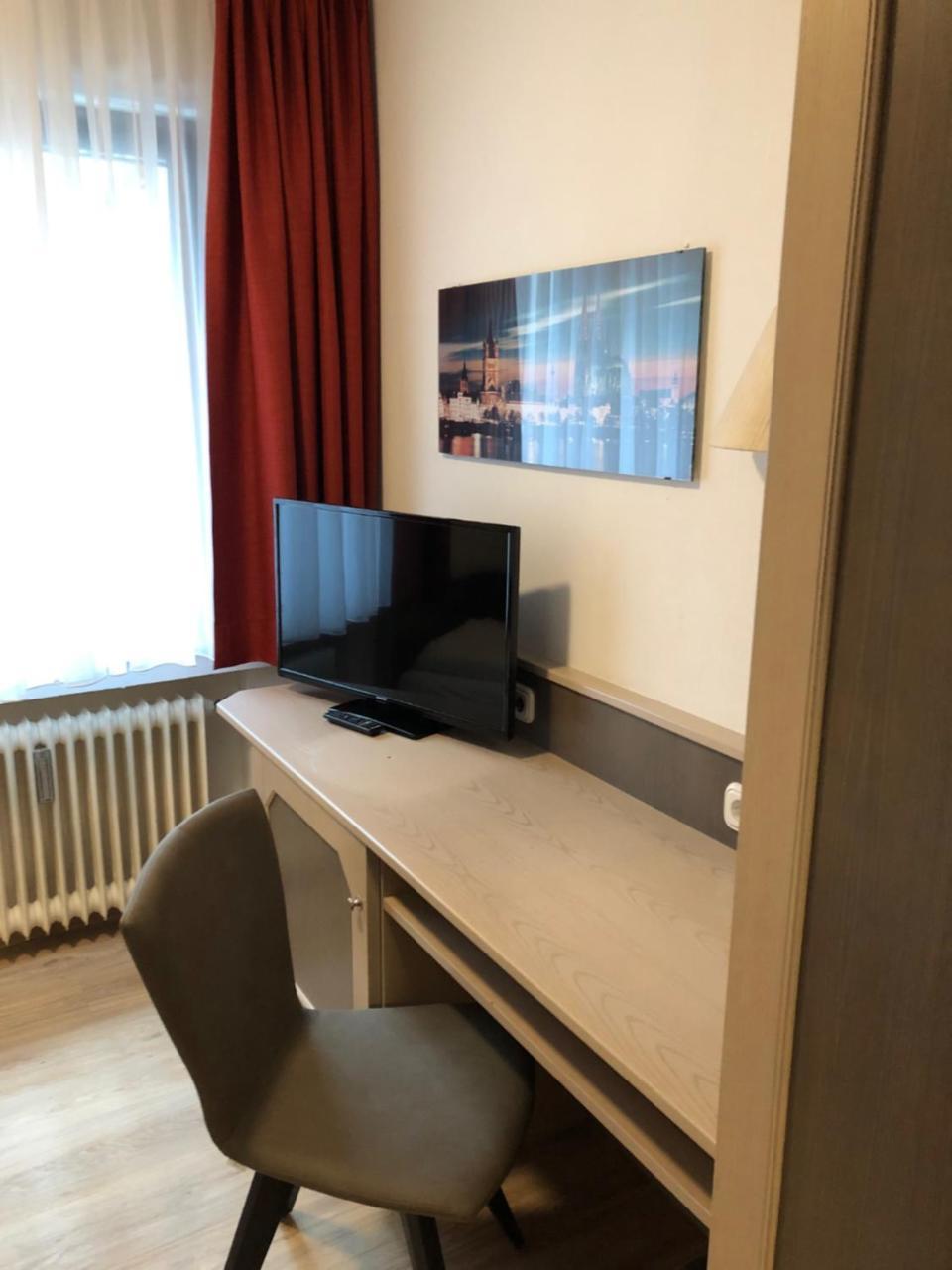 Gaestehaus Hotel Wilms Köln Exteriör bild
